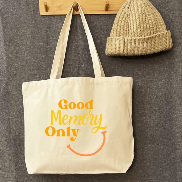 Memori Lemon Handbags - NEW GOOD MEMORY ONLY Tote Bag